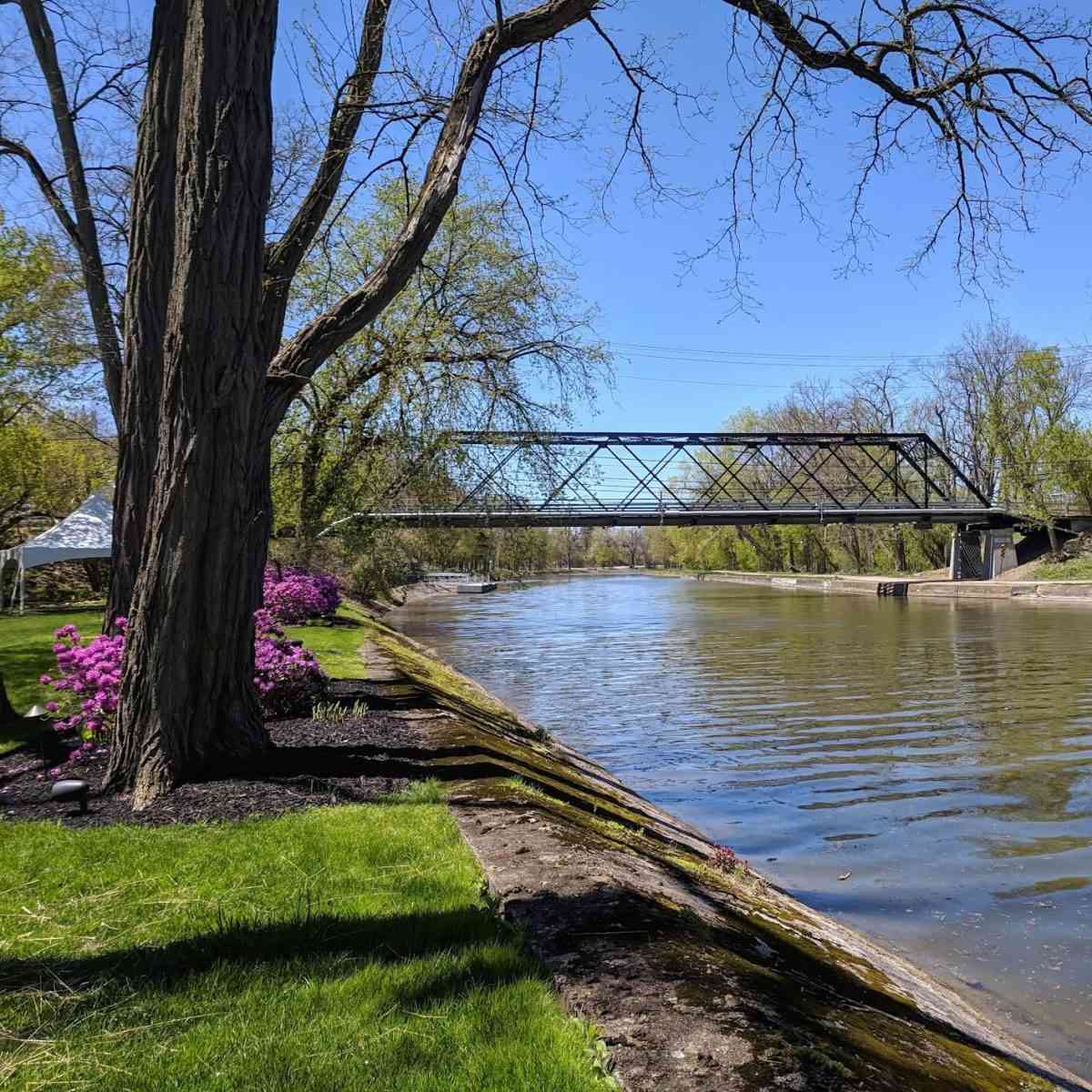 Bushnells Basin Canal