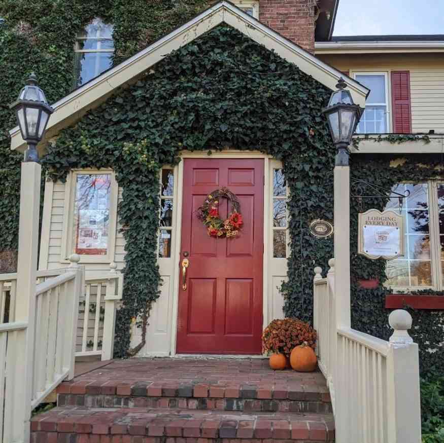 19 Historic Inns & Hotels Around Rochester - Day Trips Around Rochester, NY