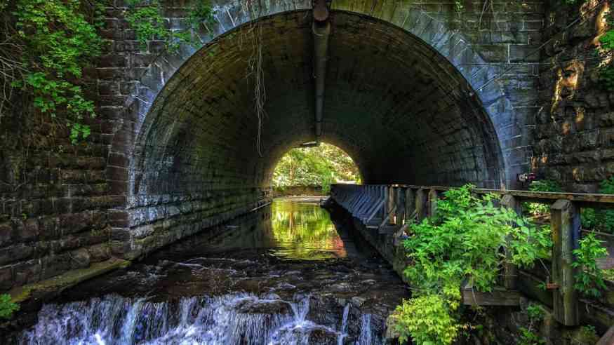 Corbetts Glen South Tunnel Falls summer cover
