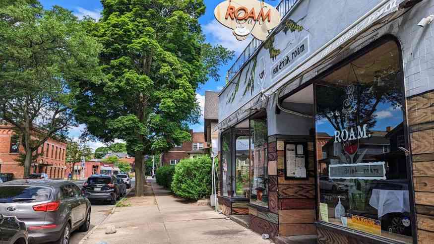 Eat Drink Roam restaurant Park Ave cover