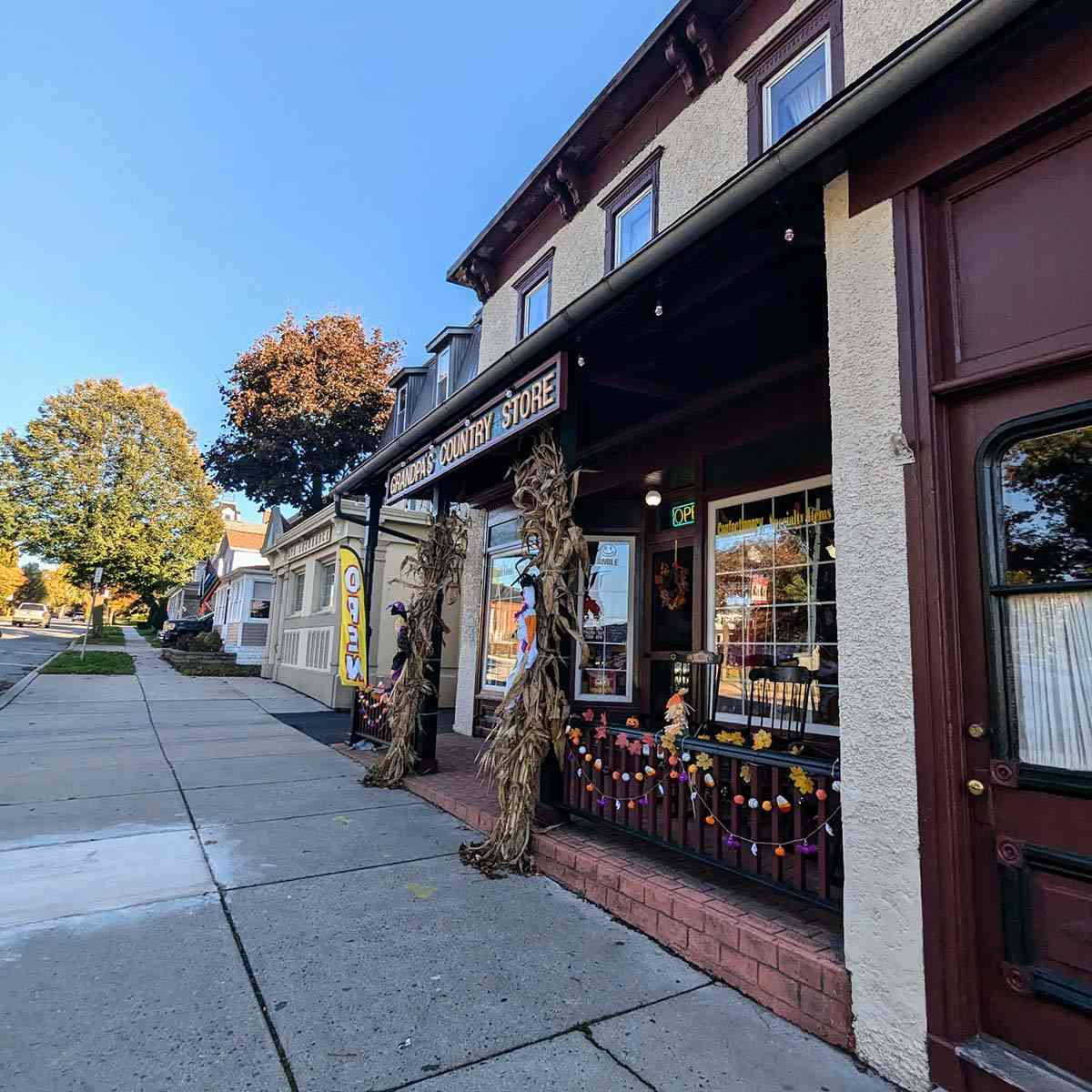Grandpas Country Store Akron