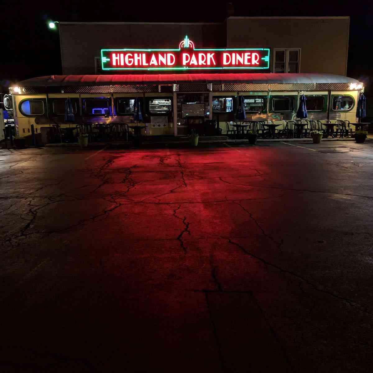 Highland Park Diner at night