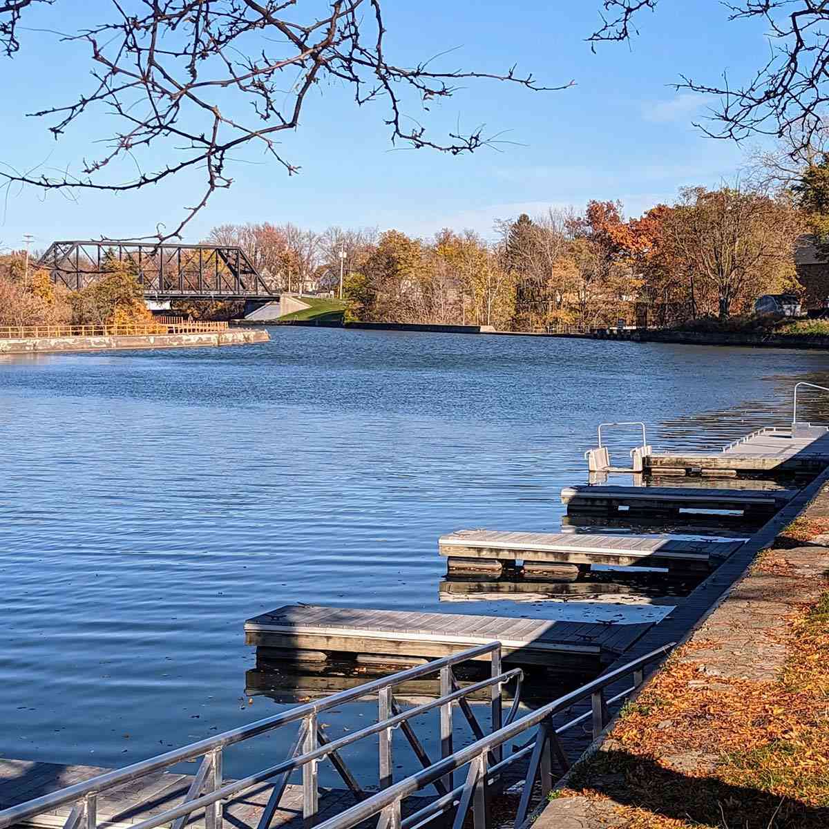Medina village Erie Canal boat launch