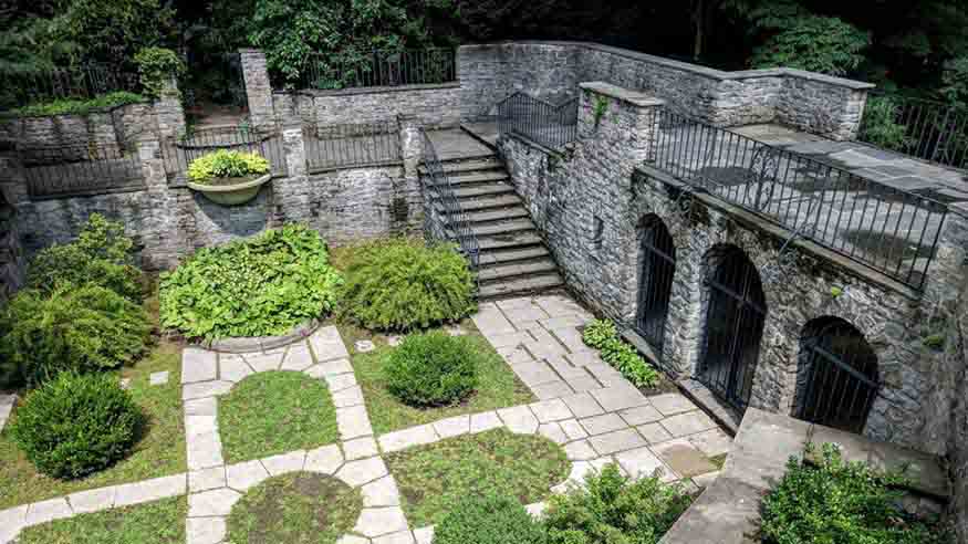 Sunken Garden At Warner Castle Day Trips Around Rochester Ny