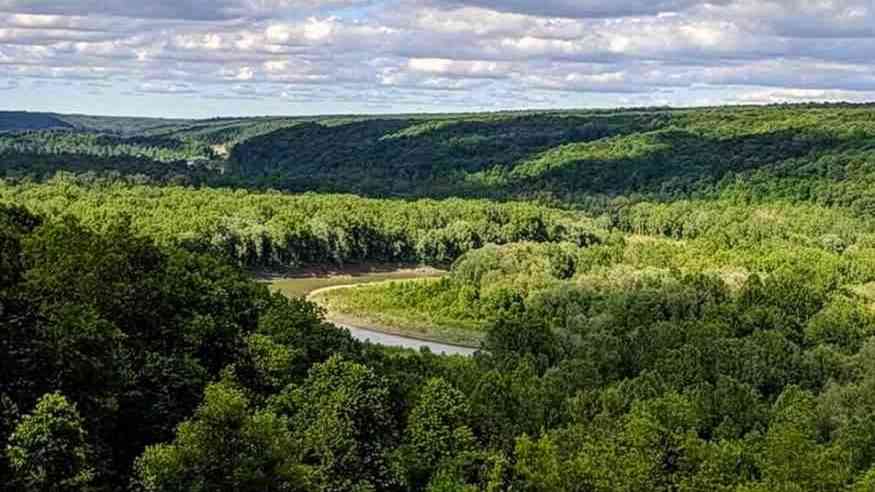 Gardeau Overlook in Letchworth