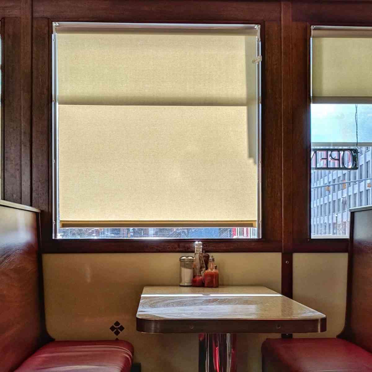swan street diner